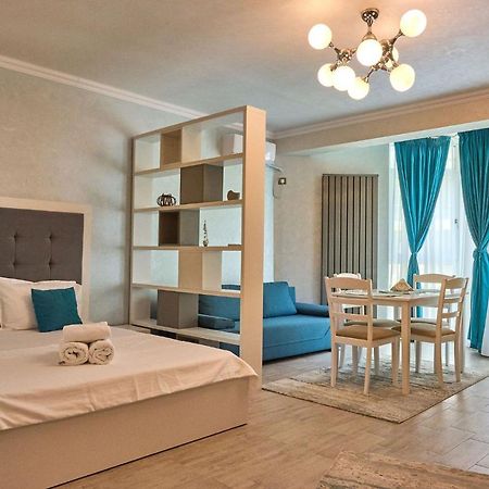 Moonlight Studio - Spa N Pools Beach Resort Mamaia Kültér fotó
