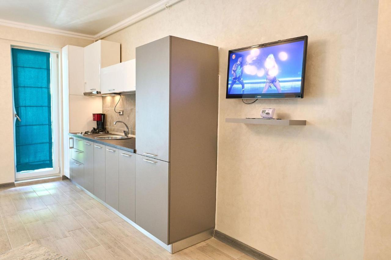 Moonlight Studio - Spa N Pools Beach Resort Mamaia Kültér fotó